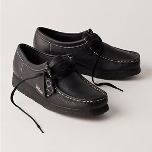 NEW Clarks Pop Leather Wallabees in Black